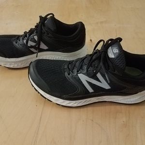 Women's New Balance running shoes